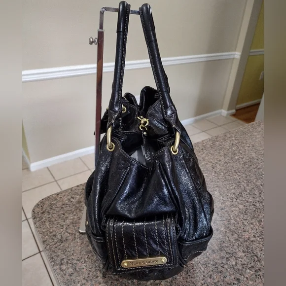 Juicy Couture Leather Black Shoulder Bag
